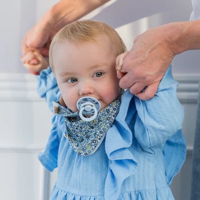 BIBS Slabbetje Bandana Liberty Capel Fossil Grey - BIBS - Babywinkel - 5713795243280