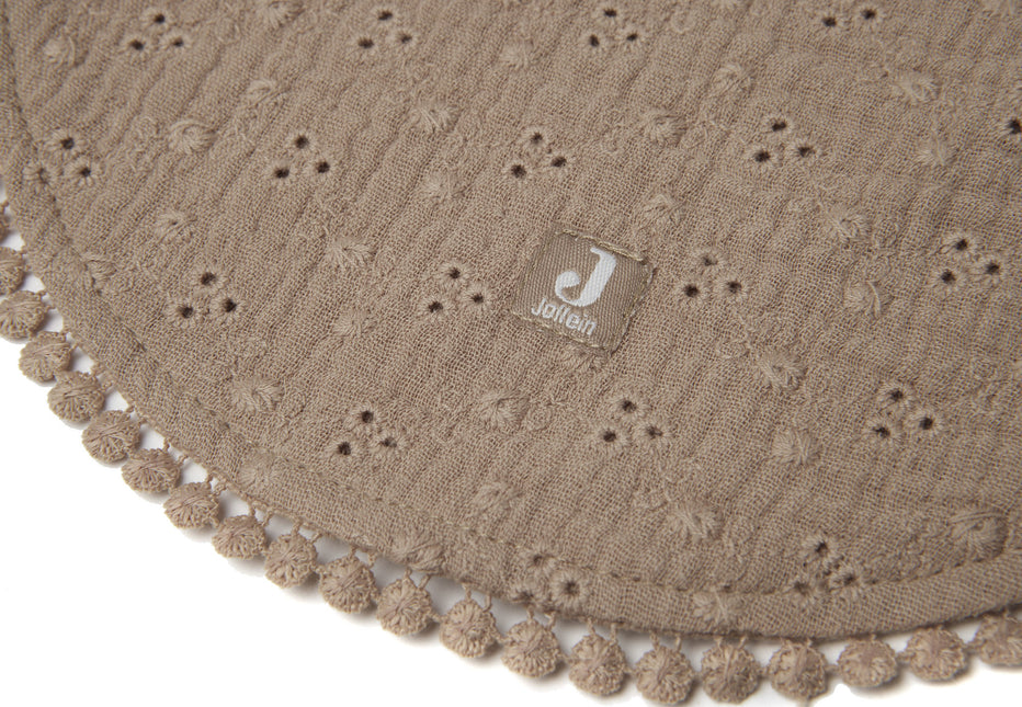 Jollein Slabbetje Bandana Rond Embroidery Biscuit